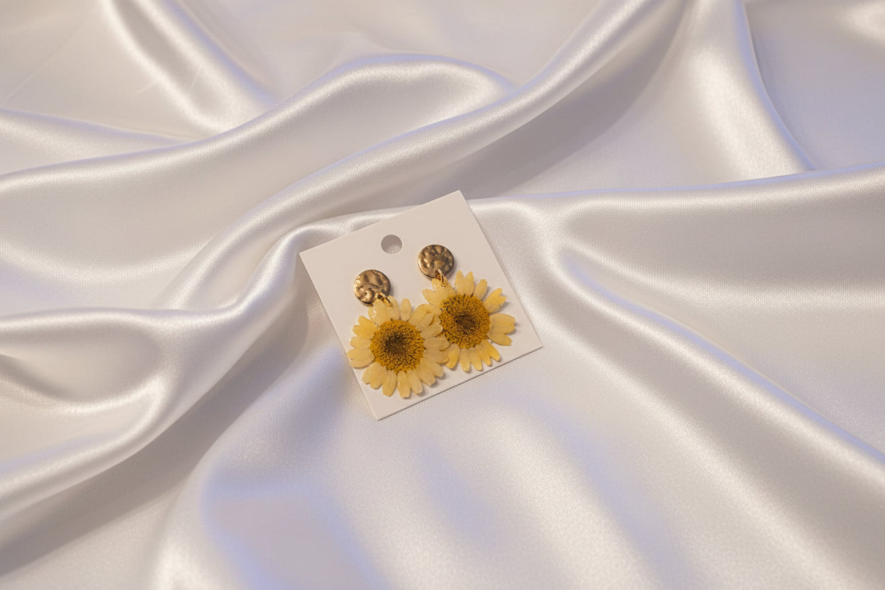Boucles d'oreille or fleur naturelle Marguerite jaune