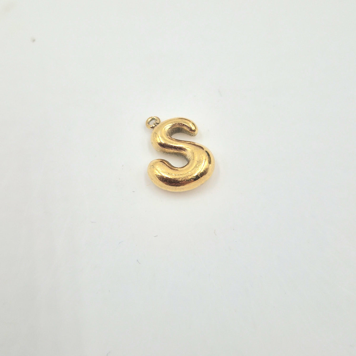Charm maxi Lettre bubule doré
