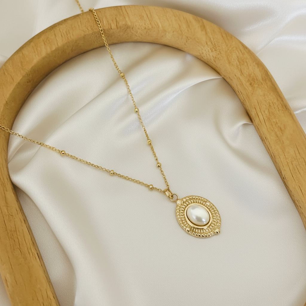 Collier médaillon Perline
