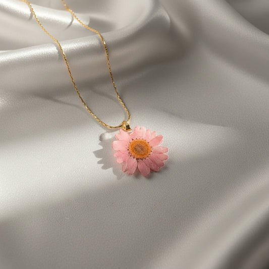 Collier or Marguerite rose