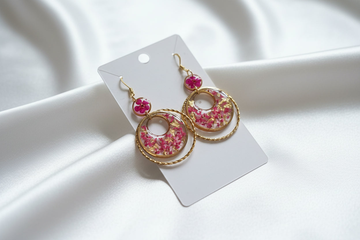Boucles d'oreille or pendantes fleurs naturelles