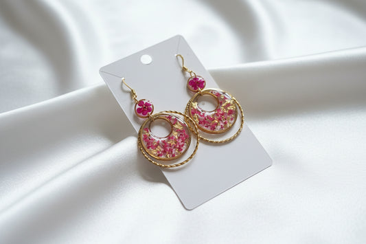 Boucles d'oreille or pendantes fleurs naturelles